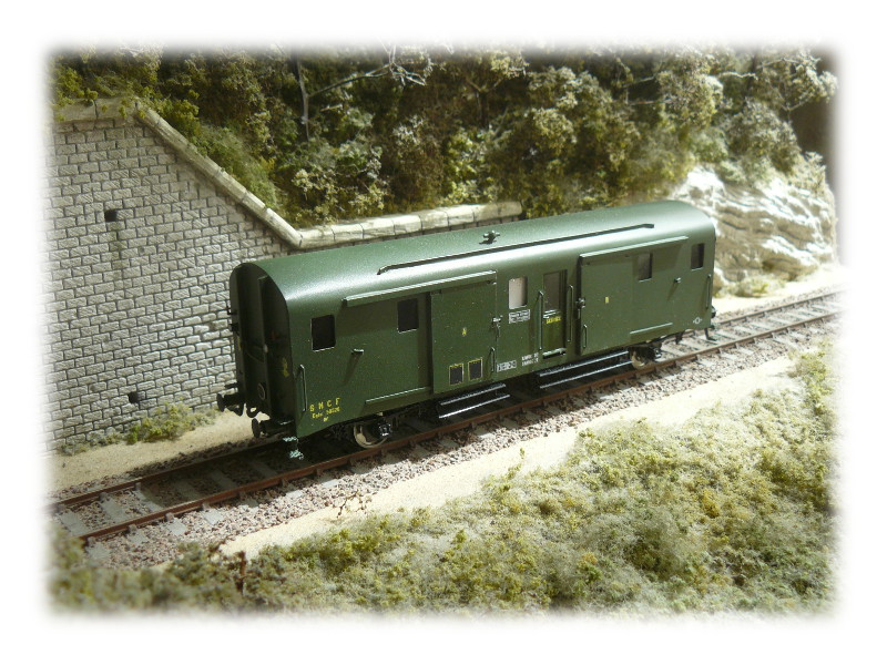 Fourgon à 2 essieux DEV U52